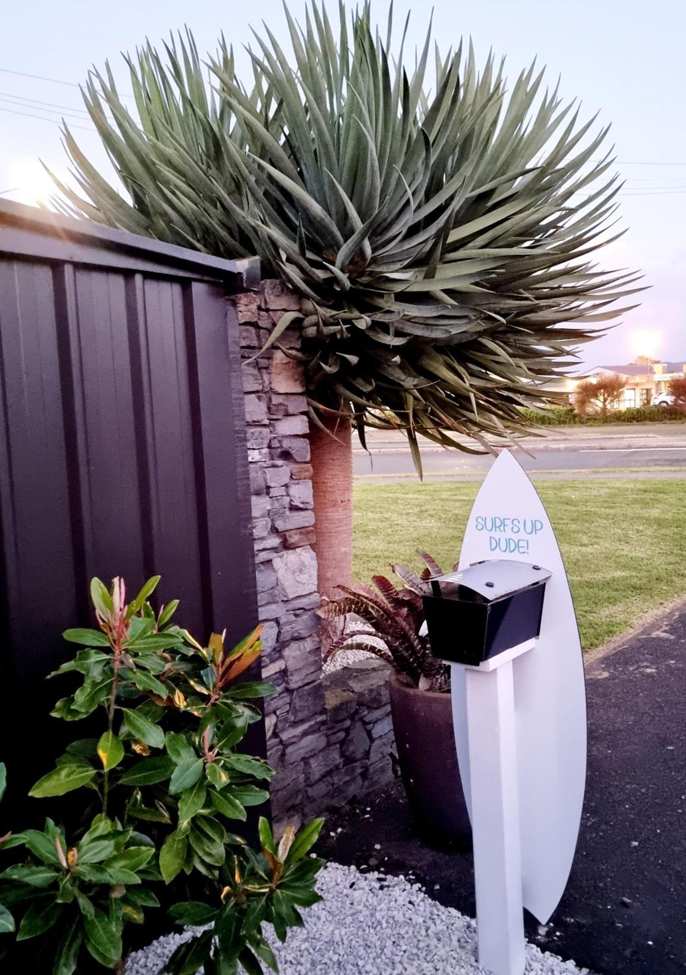 Southpacific Motel Whangamata Ngoại thất bức ảnh