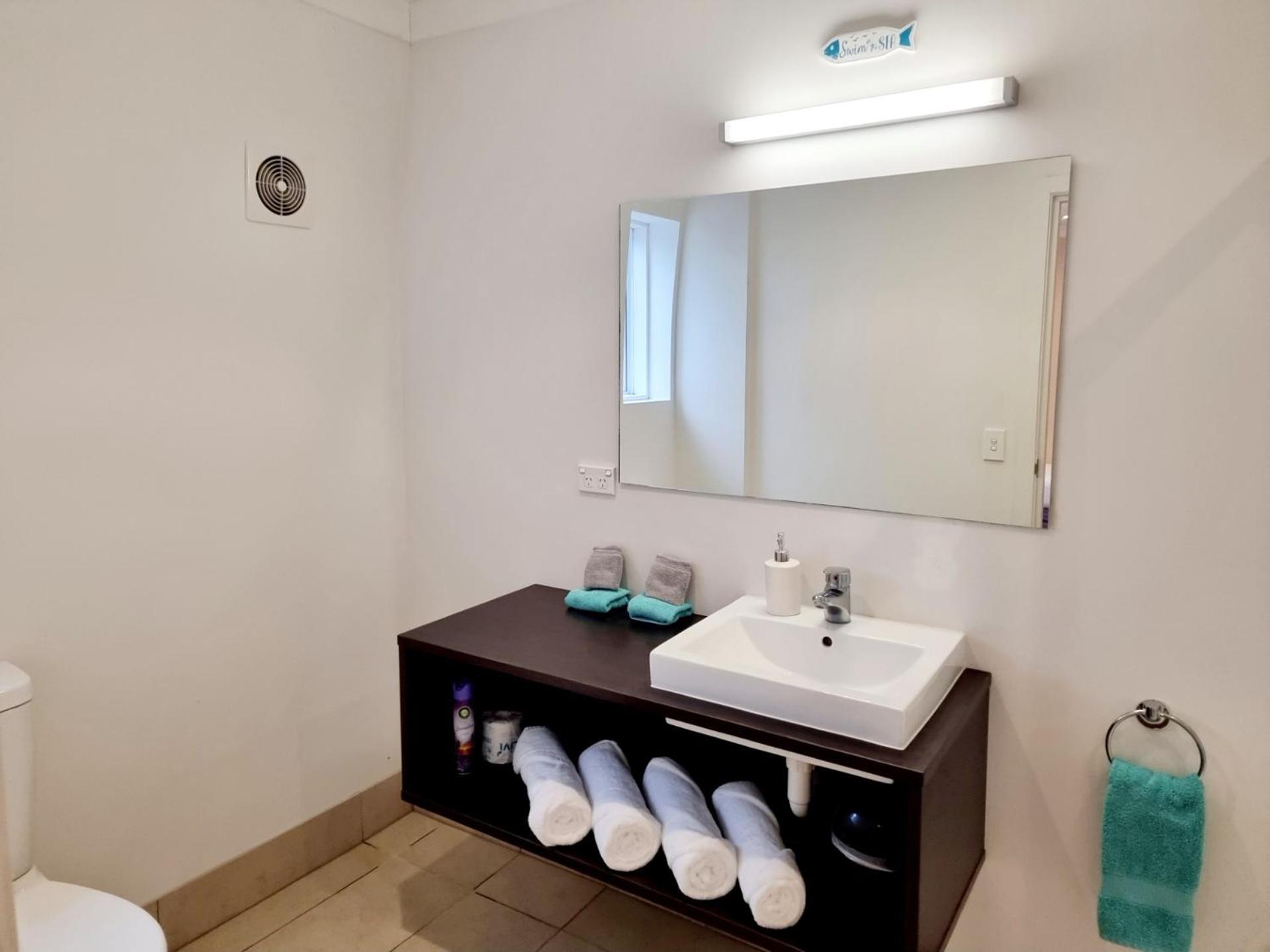 Southpacific Motel Whangamata Ngoại thất bức ảnh