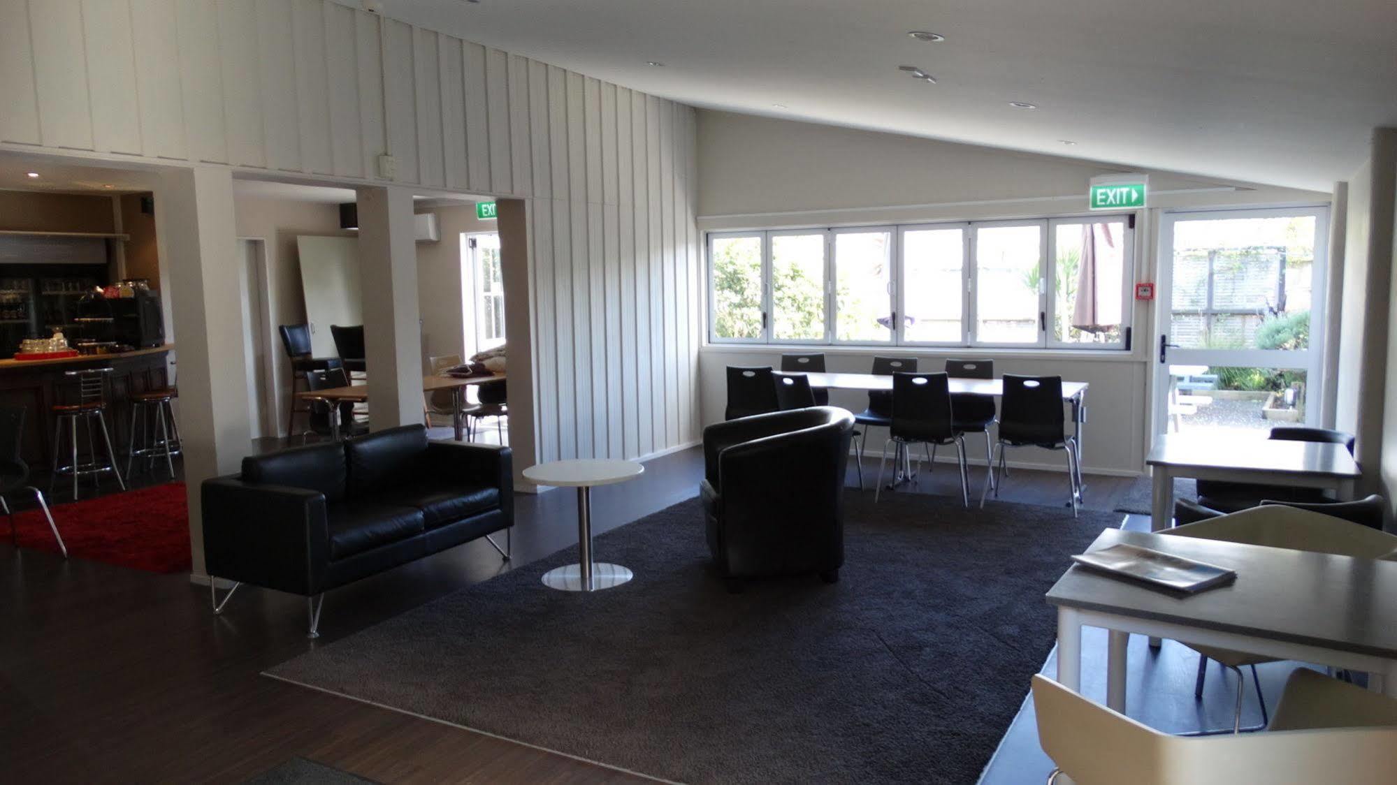 Southpacific Motel Whangamata Ngoại thất bức ảnh