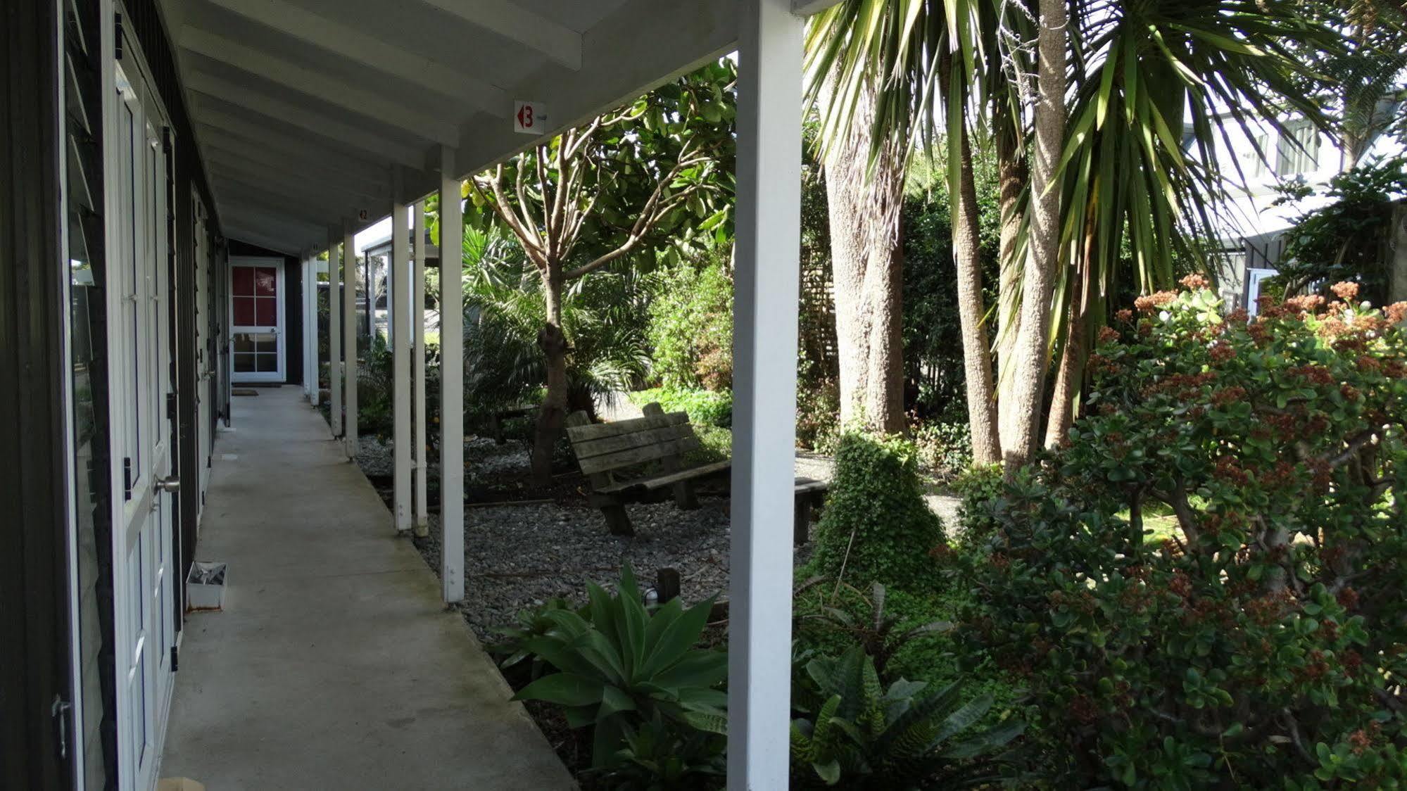 Southpacific Motel Whangamata Ngoại thất bức ảnh
