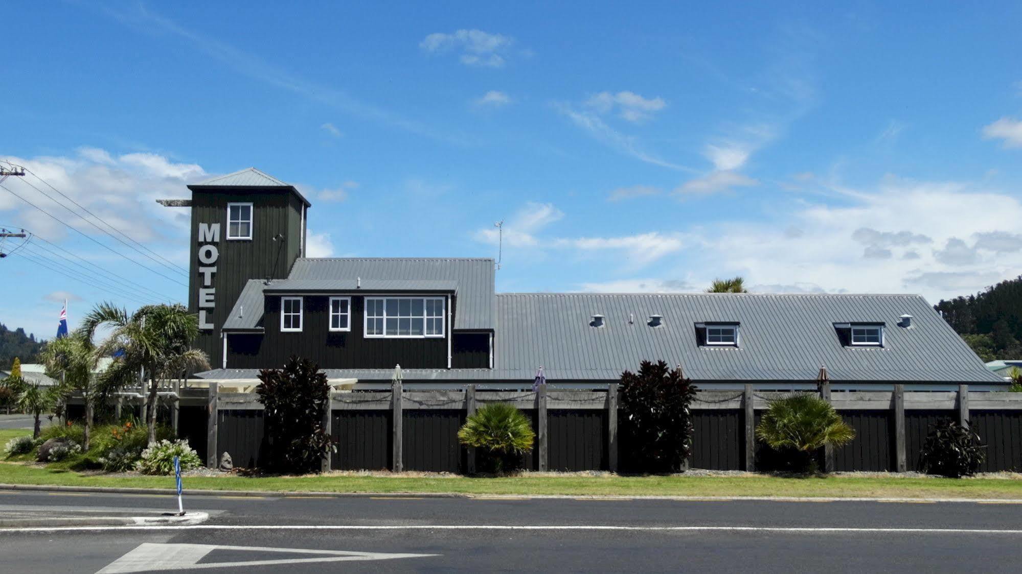 Southpacific Motel Whangamata Ngoại thất bức ảnh