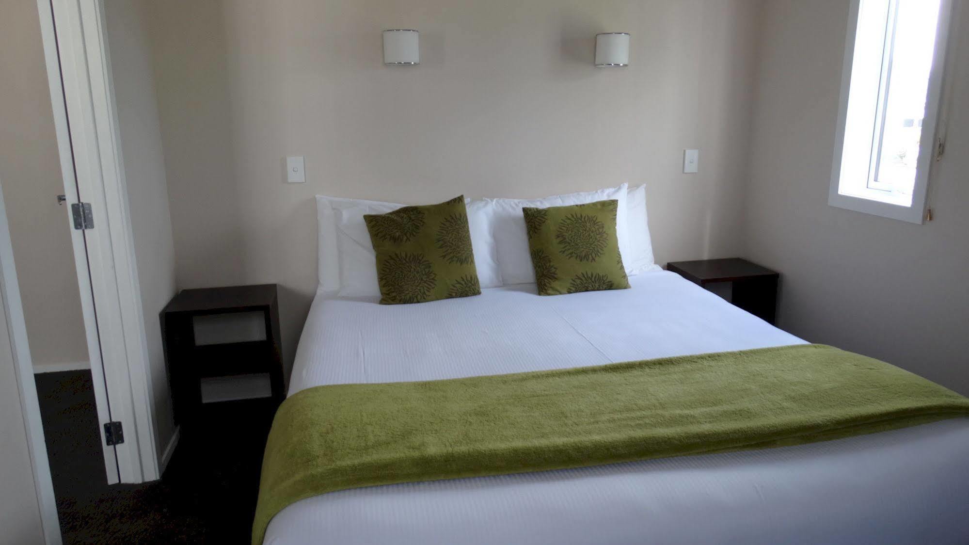 Southpacific Motel Whangamata Ngoại thất bức ảnh