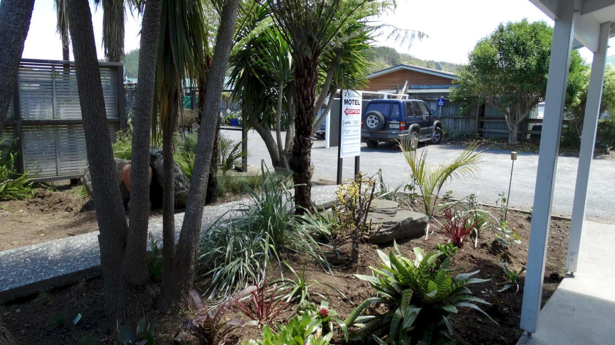 Southpacific Motel Whangamata Ngoại thất bức ảnh