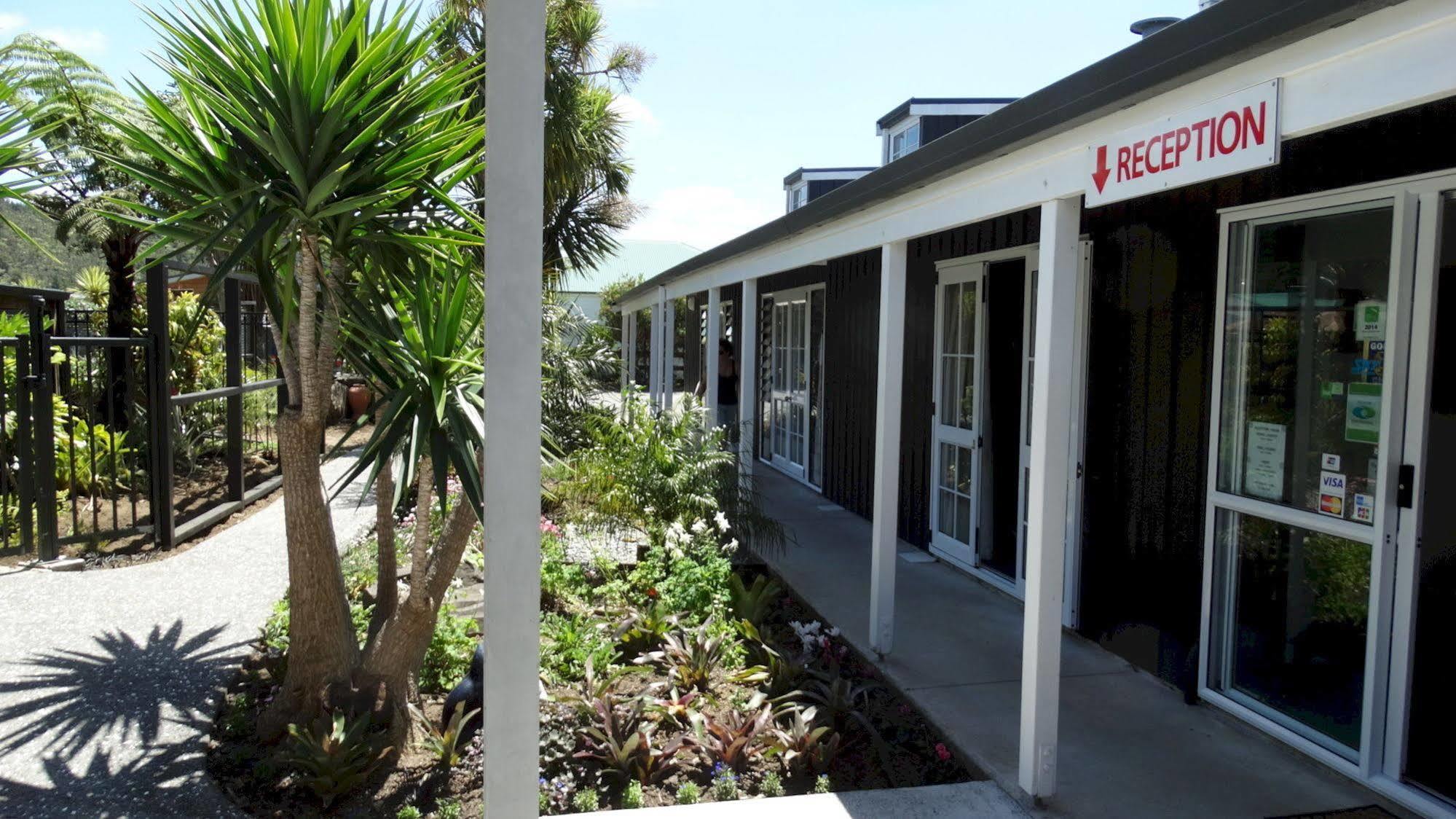 Southpacific Motel Whangamata Ngoại thất bức ảnh